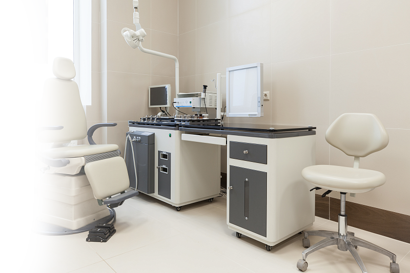 Оториноларингология